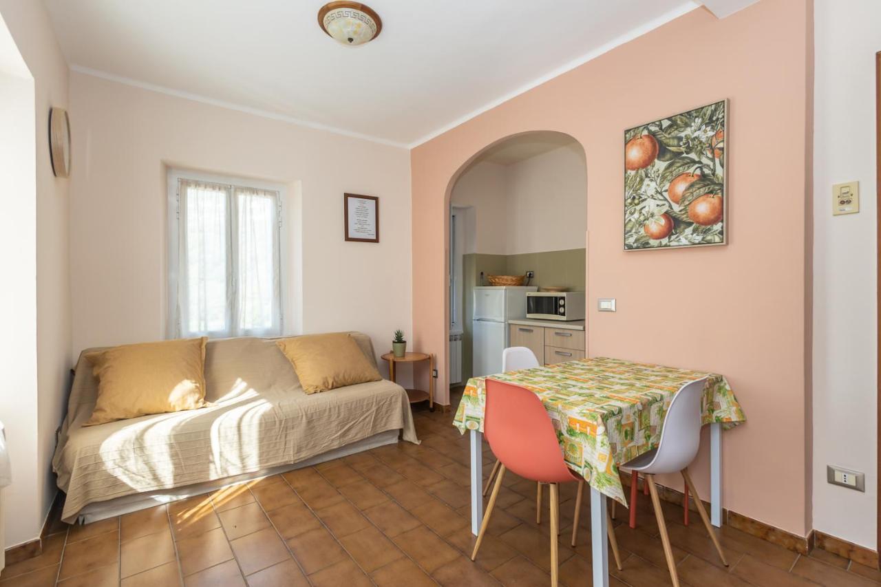 Veggia Butega Villa Diano San Pietro Luaran gambar